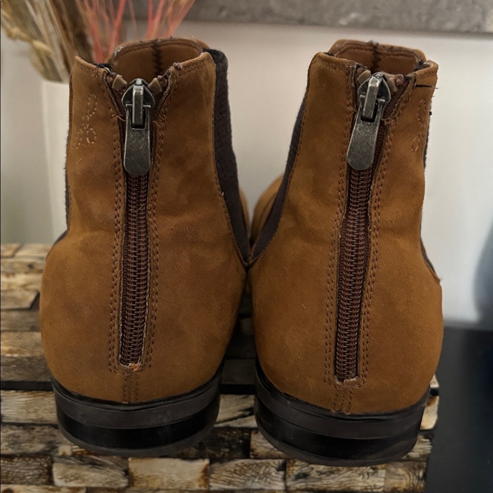 CALL IT SPRING (8) Men's Chelsea Boots Vegan Suede Tan Pull-On - Size US 8 - Picture 7 of 16